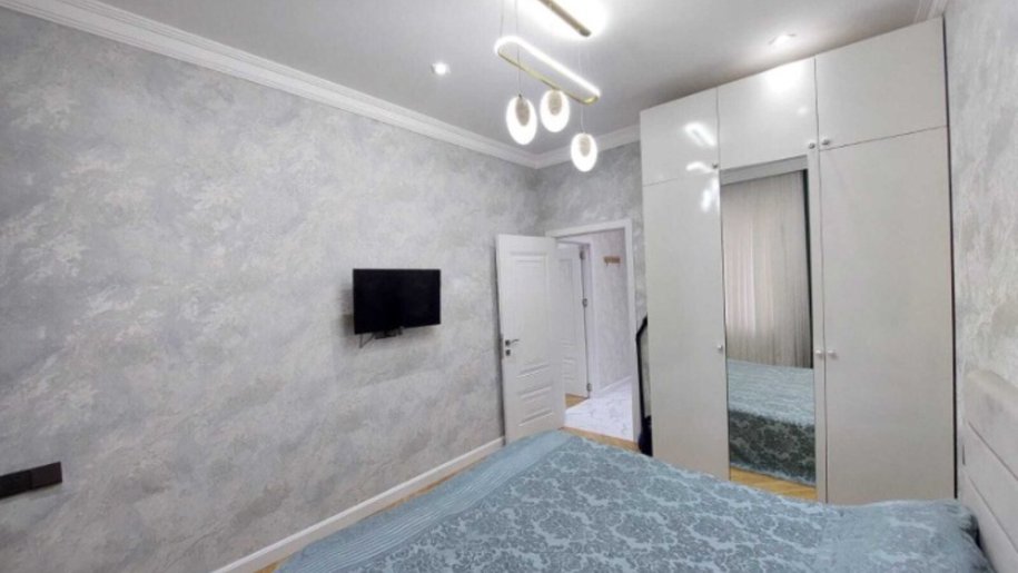 Kirayə verilir 2 otaqlı yeni tikili, 60 m², 28 May m.-5