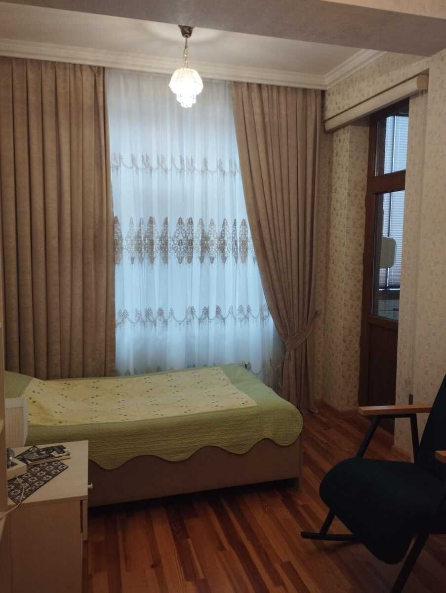 Kirayə verilir 3 otaqlı yeni tikili, 84 m², Memar Əcəmi m.-4