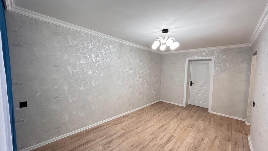 Satılır 3 otaqlı köhnə tikili, 65 m², Xalqlar dostluğu m.-4