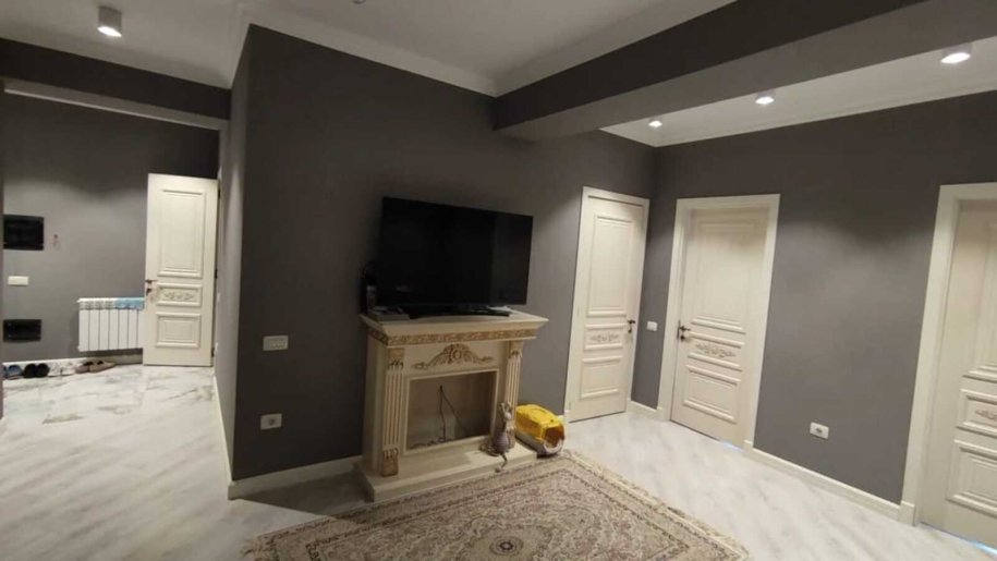 Satılır 3 otaqlı yeni tikili, 82 m², İnşaatçılar m.-2