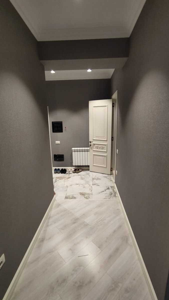 Satılır 3 otaqlı yeni tikili, 82 m², İnşaatçılar m.-8