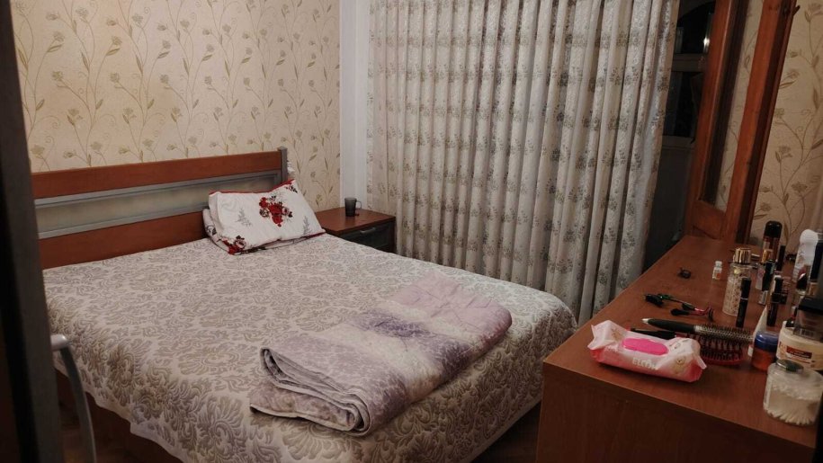 Kirayə verilir 5 otaqlı köhnə tikili, 110 m², İnşaatçılar m.-4