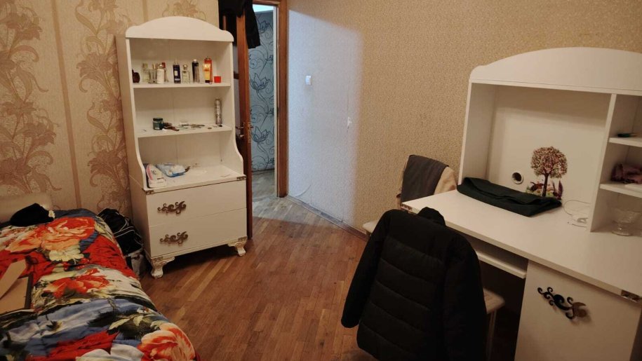 Kirayə verilir 5 otaqlı köhnə tikili, 110 m², İnşaatçılar m.-10