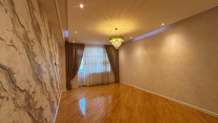 Satılır 4 otaqlı yeni tikili, 140 m², Elmlər Akademiyası m.-1