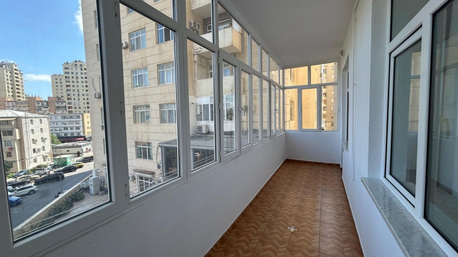 Satılır 4 otaqlı yeni tikili, 140 m², Elmlər Akademiyası m.-11