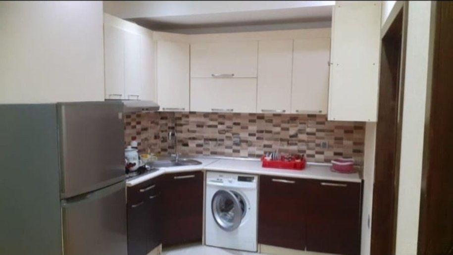 Kirayə verilir 2 otaqlı yeni tikili, 80 m², İnşaatçılar m.-4