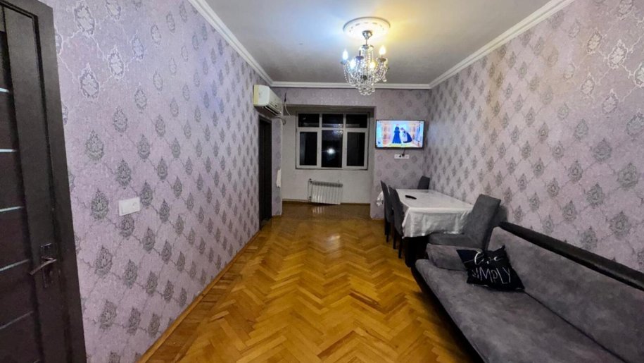 Satılır 3 otaqlı köhnə tikili, 80 m², Azadlıq Prospekti m.-7