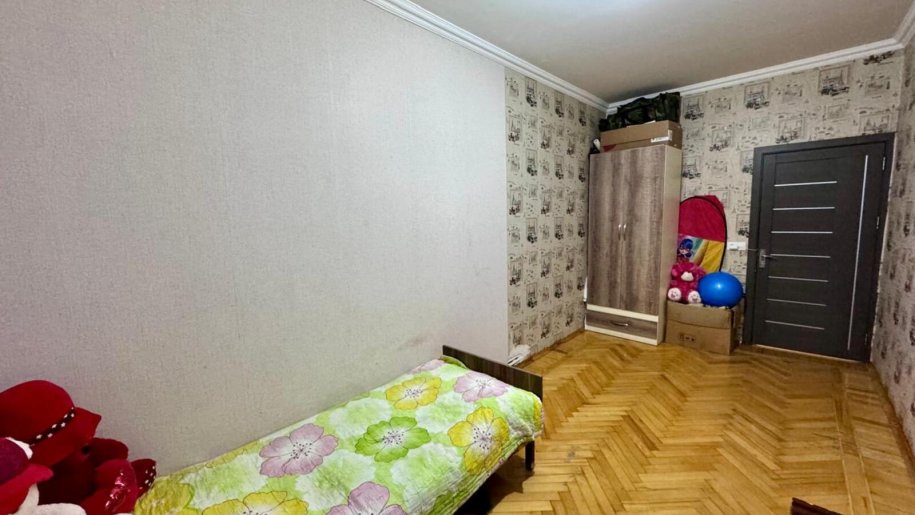 Satılır 3 otaqlı köhnə tikili, 80 m², Azadlıq Prospekti m.-16