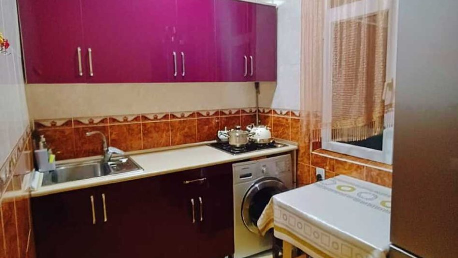 Satılır 3 otaqlı köhnə tikili, 70 m², Memar Əcəmi m.-5