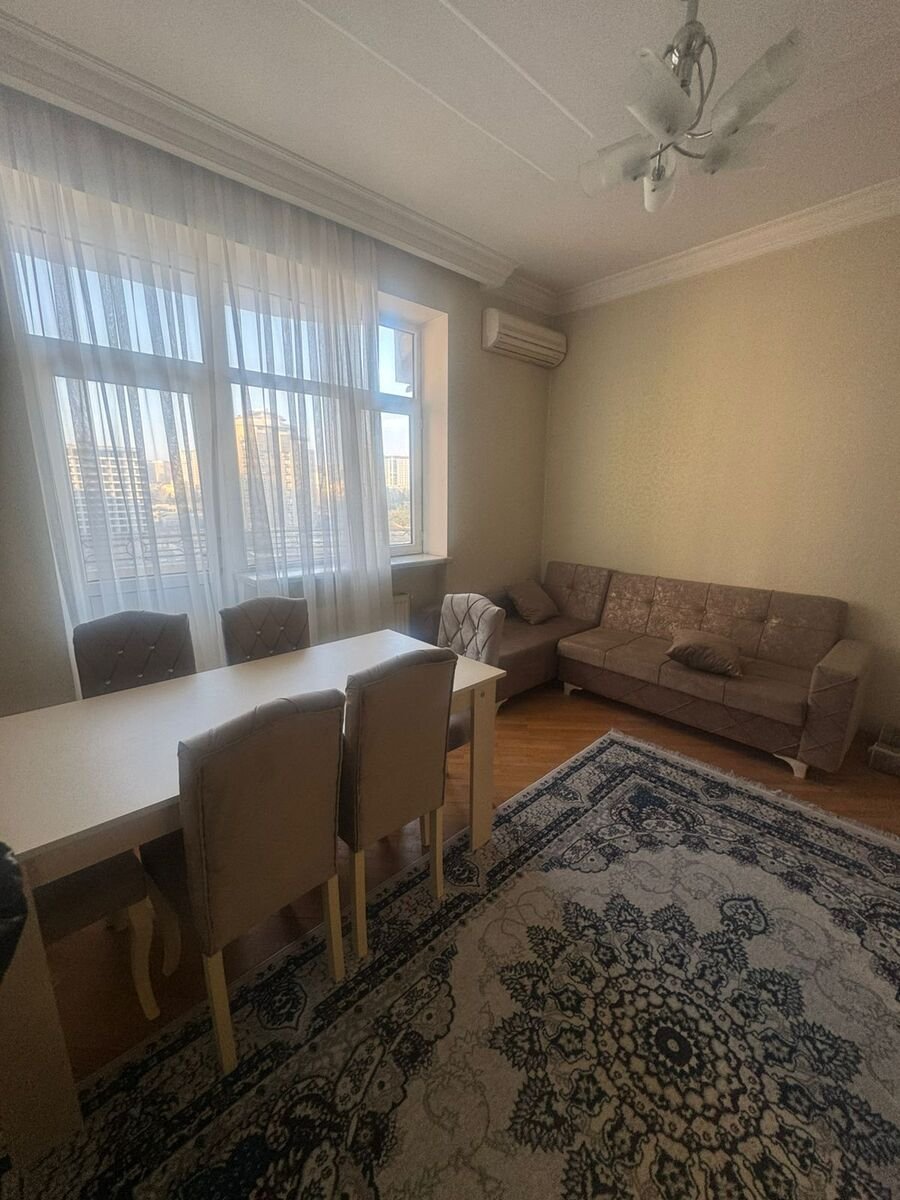 Kirayə verilir 3 otaqlı yeni tikili, 120 m², 28 May m.-2