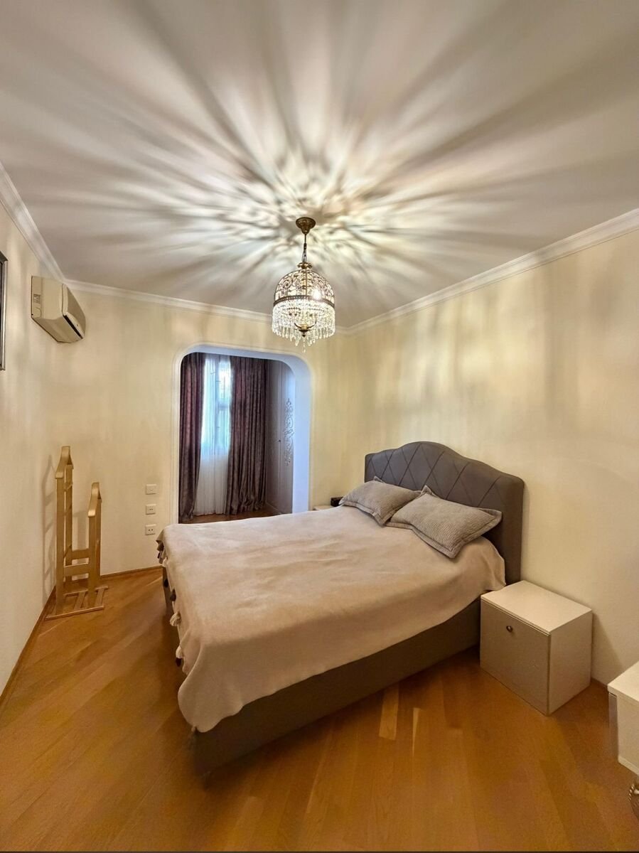 Satılır 3 otaqlı köhnə tikili, 80 m², Nəsimi-3