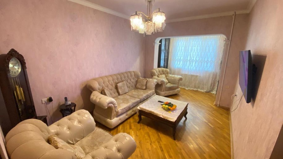 Satılır 4 otaqlı köhnə tikili, 100 m², Nəsimi m.-1