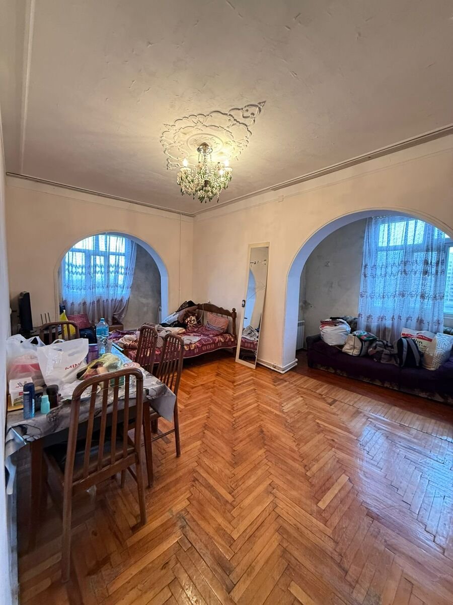 Satılır 1 otaqlı köhnə tikili, 45 m², İnşaatçılar m.-2