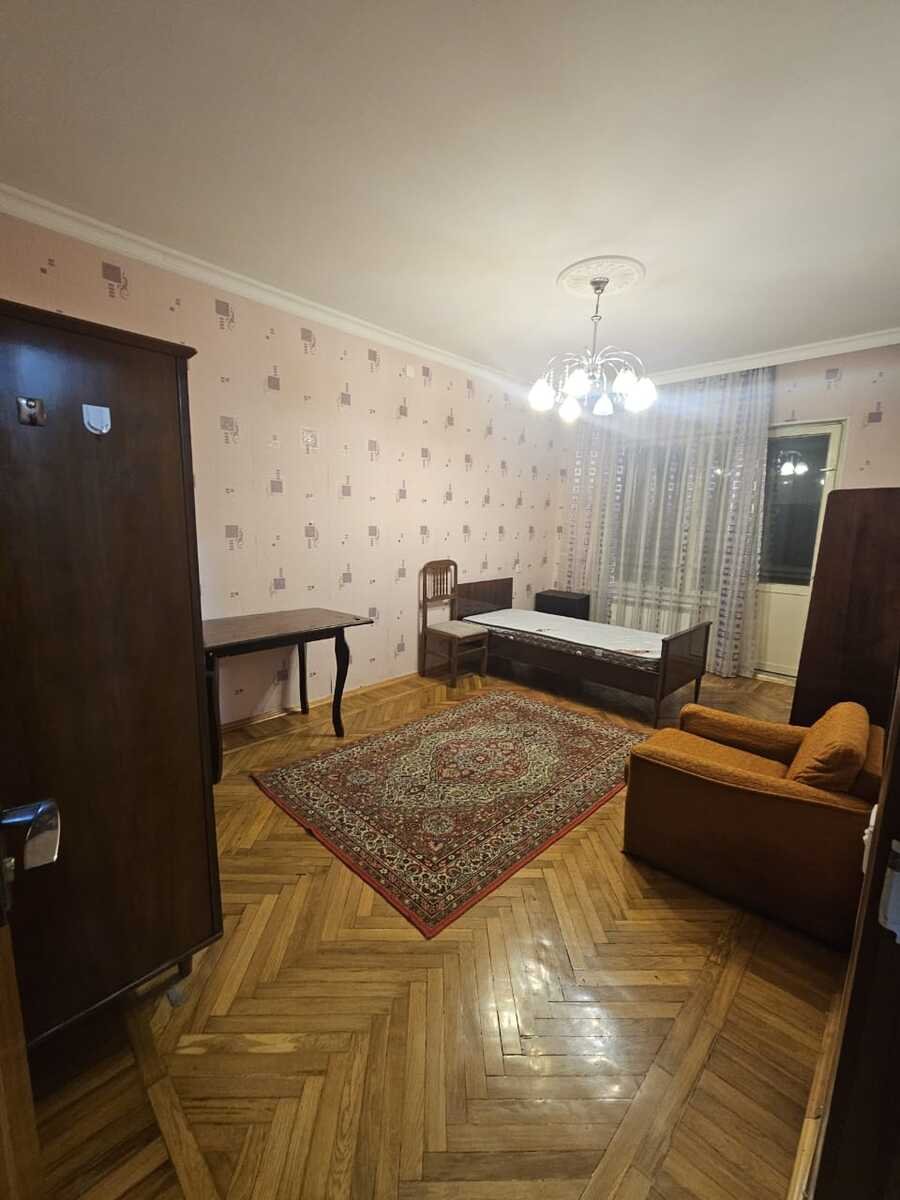 Kirayə verilir 4 otaqlı köhnə tikili, 110 m², Azadlıq Prospekti m.-3