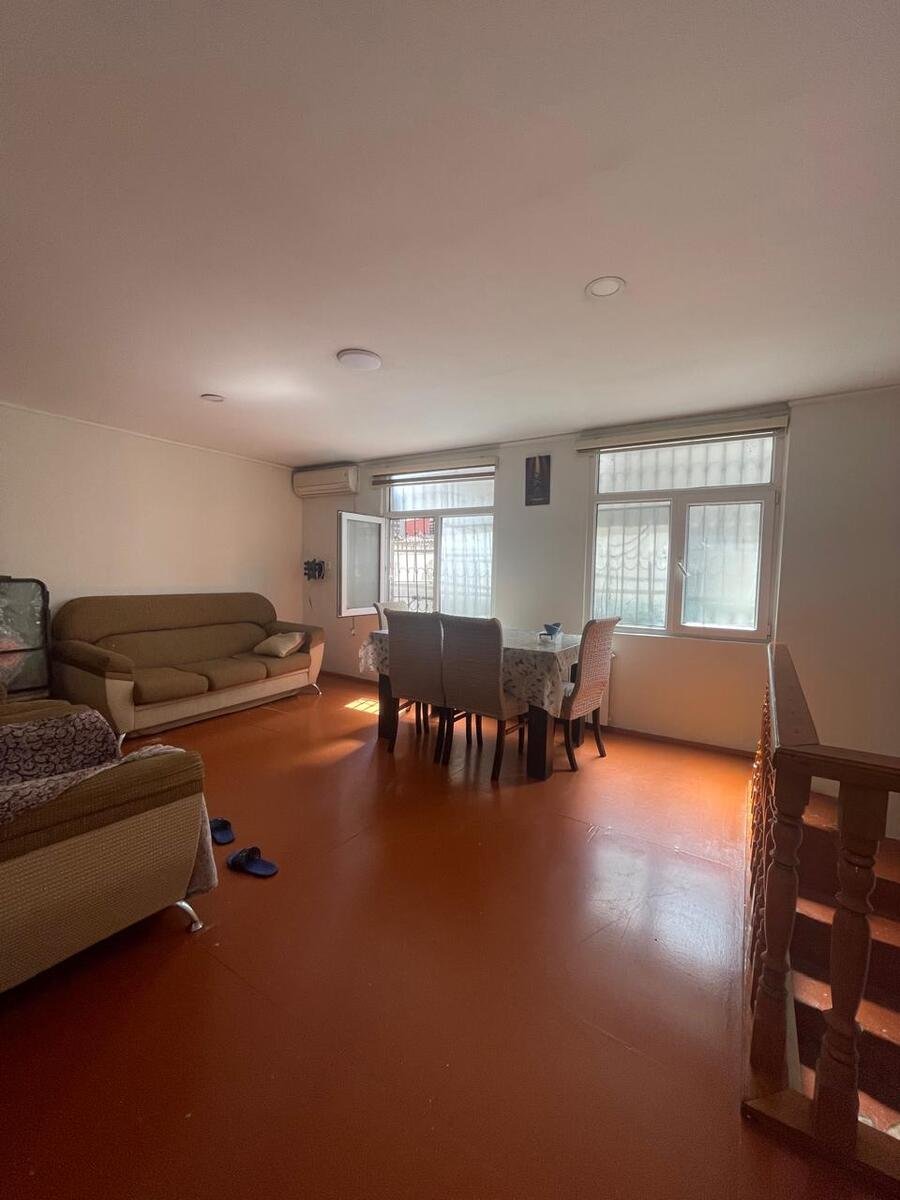 Satılır 2 otaqlı köhnə tikili, 65 m², Elmlər Akademiyası m.-5