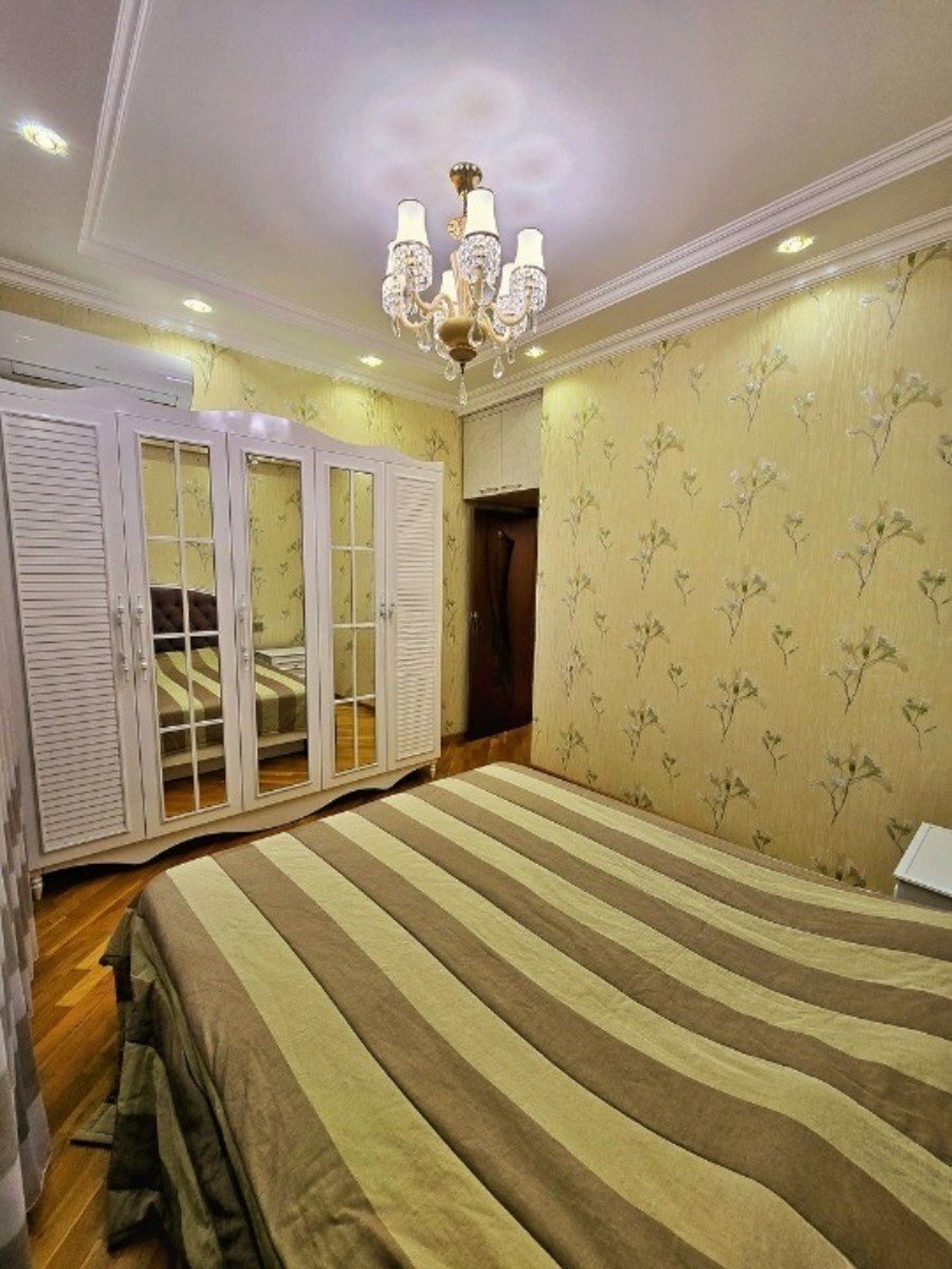 Satılır 3 otaqlı yeni tikili, 85 m², Azadlıq Prospekti m.-3