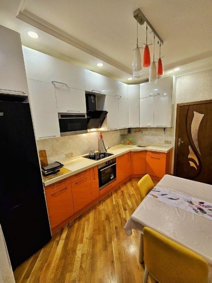 Satılır 3 otaqlı yeni tikili, 85 m², Azadlıq Prospekti m.-7