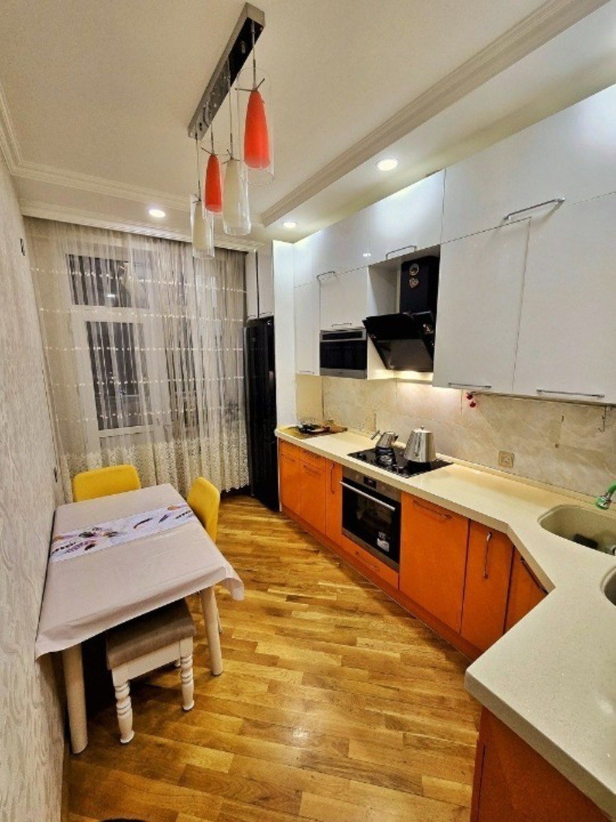 Satılır 3 otaqlı yeni tikili, 85 m², Azadlıq Prospekti m.-8