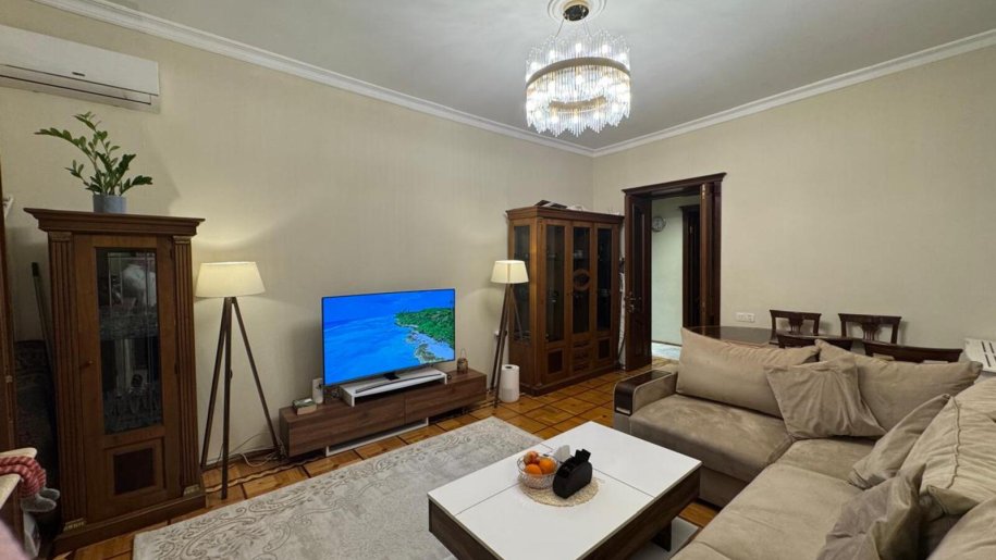 Kirayə verilir 2 otaqlı köhnə tikili, 70 m², Xətai m.-1