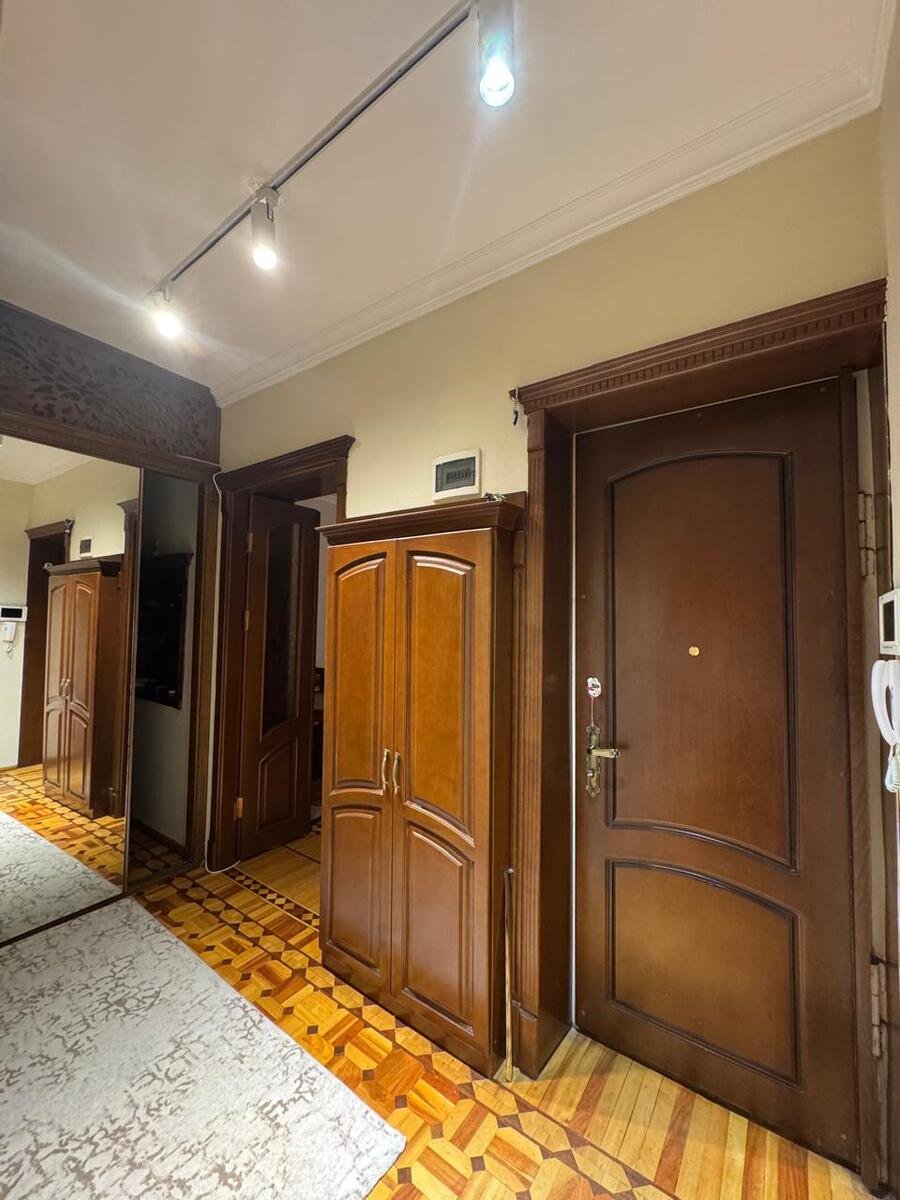 Kirayə verilir 2 otaqlı köhnə tikili, 70 m², Xətai m.-7