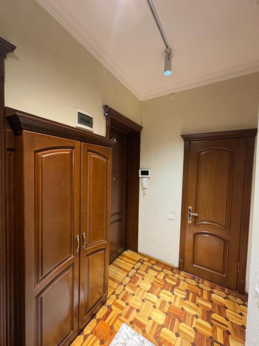 Kirayə verilir 2 otaqlı köhnə tikili, 70 m², Xətai m.-9