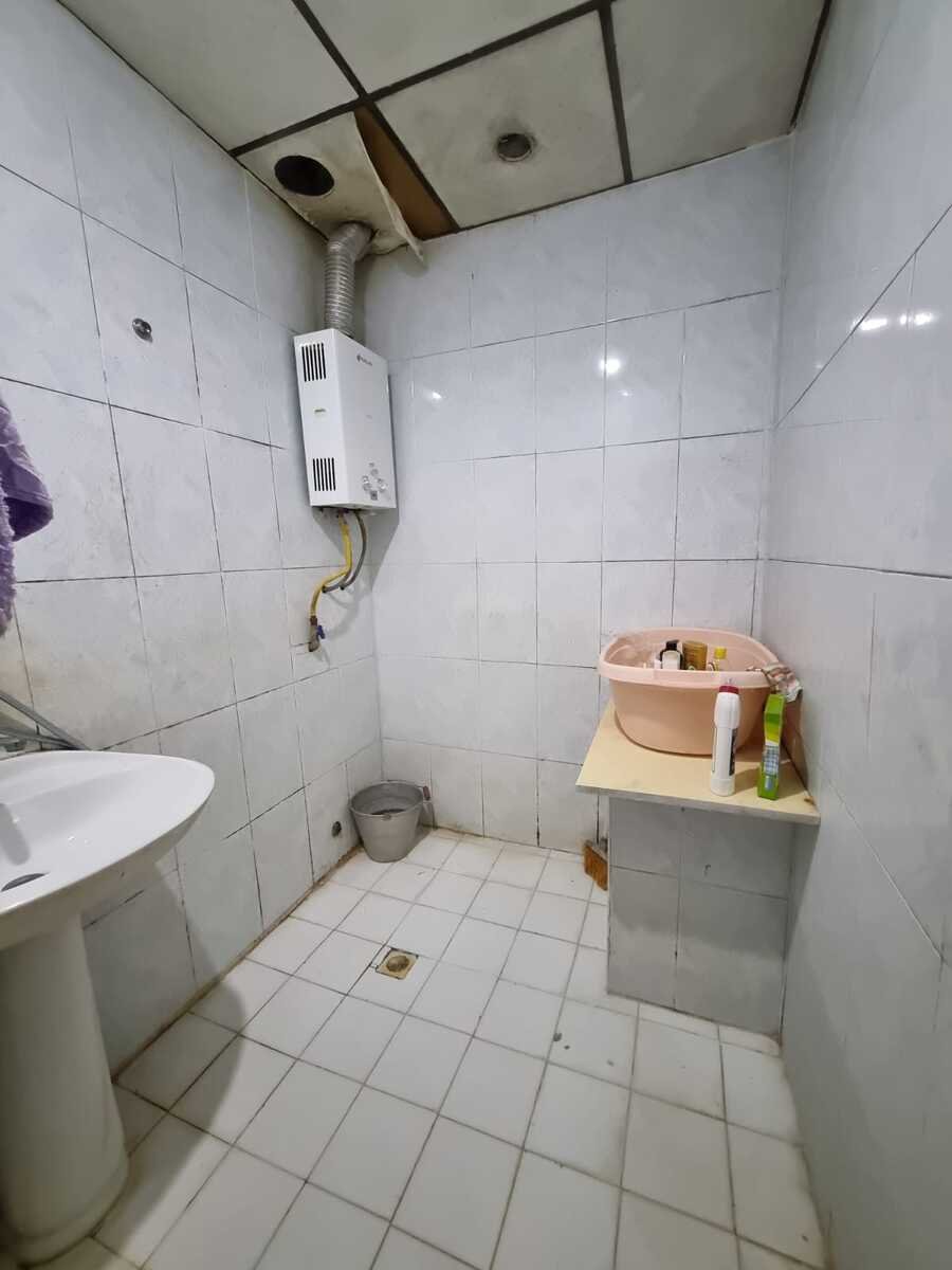 Satılır 2 otaqlı köhnə tikili, 50 m², Azadlıq Prospekti m.-6