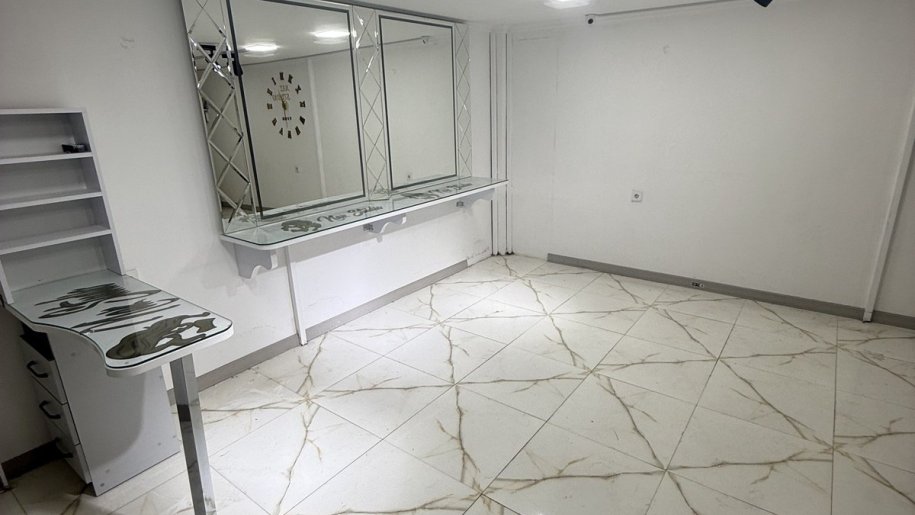 60 m<sup>2</sup> obyekt satılır, Həzi Aslanov m.-5