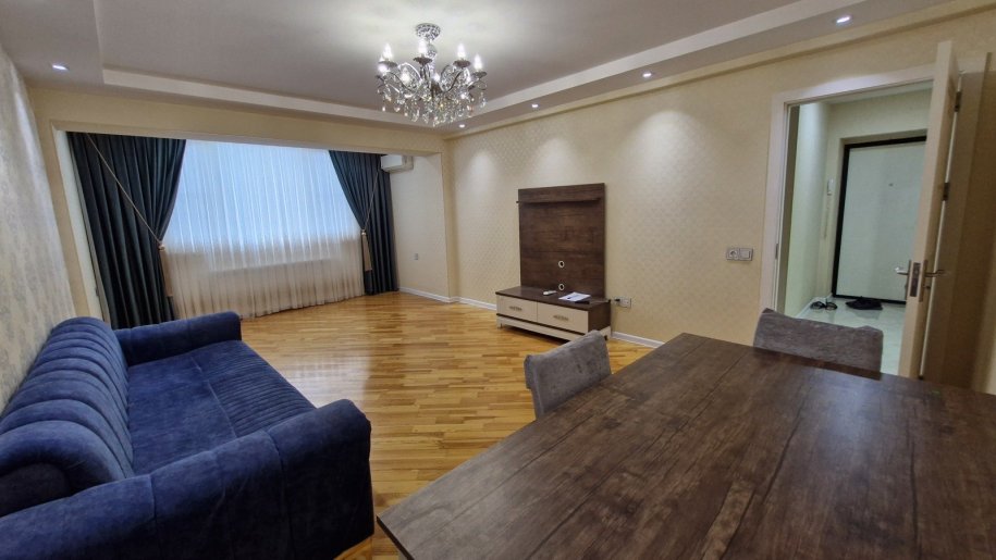 Kirayə verilir 4 otaqlı köhnə tikili, 100 m², Gənclik m.-5