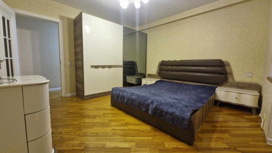 Kirayə verilir 4 otaqlı köhnə tikili, 100 m², Gənclik m.-8