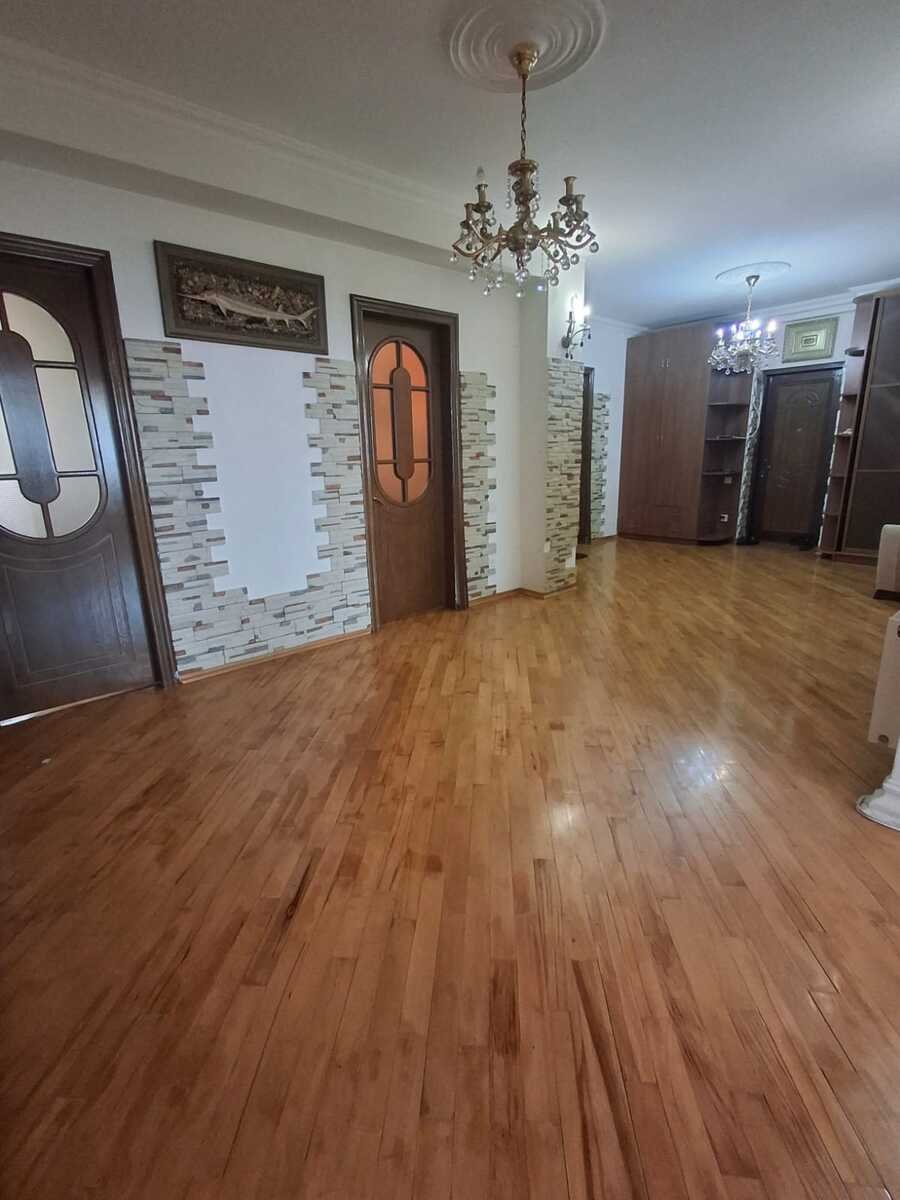 Kirayə verilir 3 otaqlı yeni tikili, 140 m², Memar Əcəmi m.-6