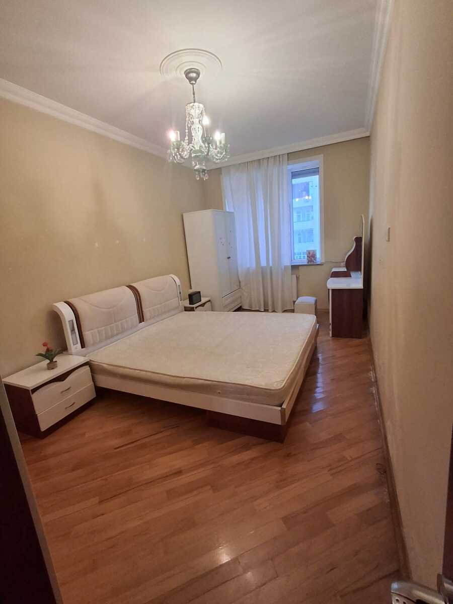 Kirayə verilir 3 otaqlı yeni tikili, 140 m², Memar Əcəmi m.-17