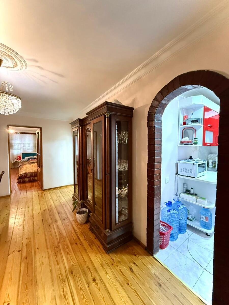 Satılır 3 otaqlı köhnə tikili, 85 m², Elmlər Akademiyası m.-4