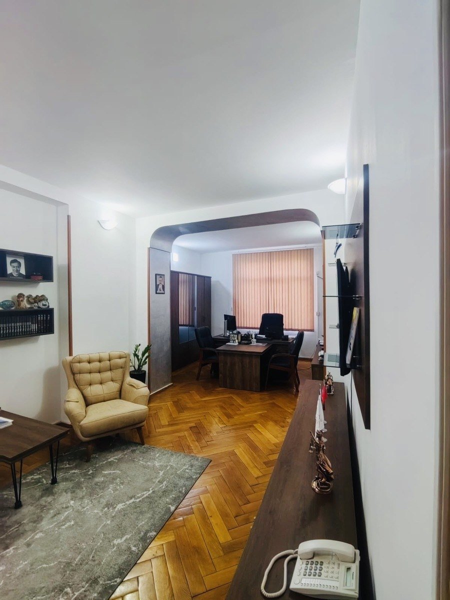 Satılır 3 otaqlı köhnə tikili, 105 m², Sahil m.-5