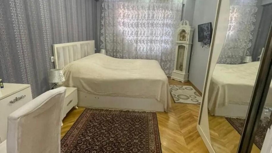 Satılır 2 otaqlı köhnə tikili, 55 m², Memar Əcəmi m.-2