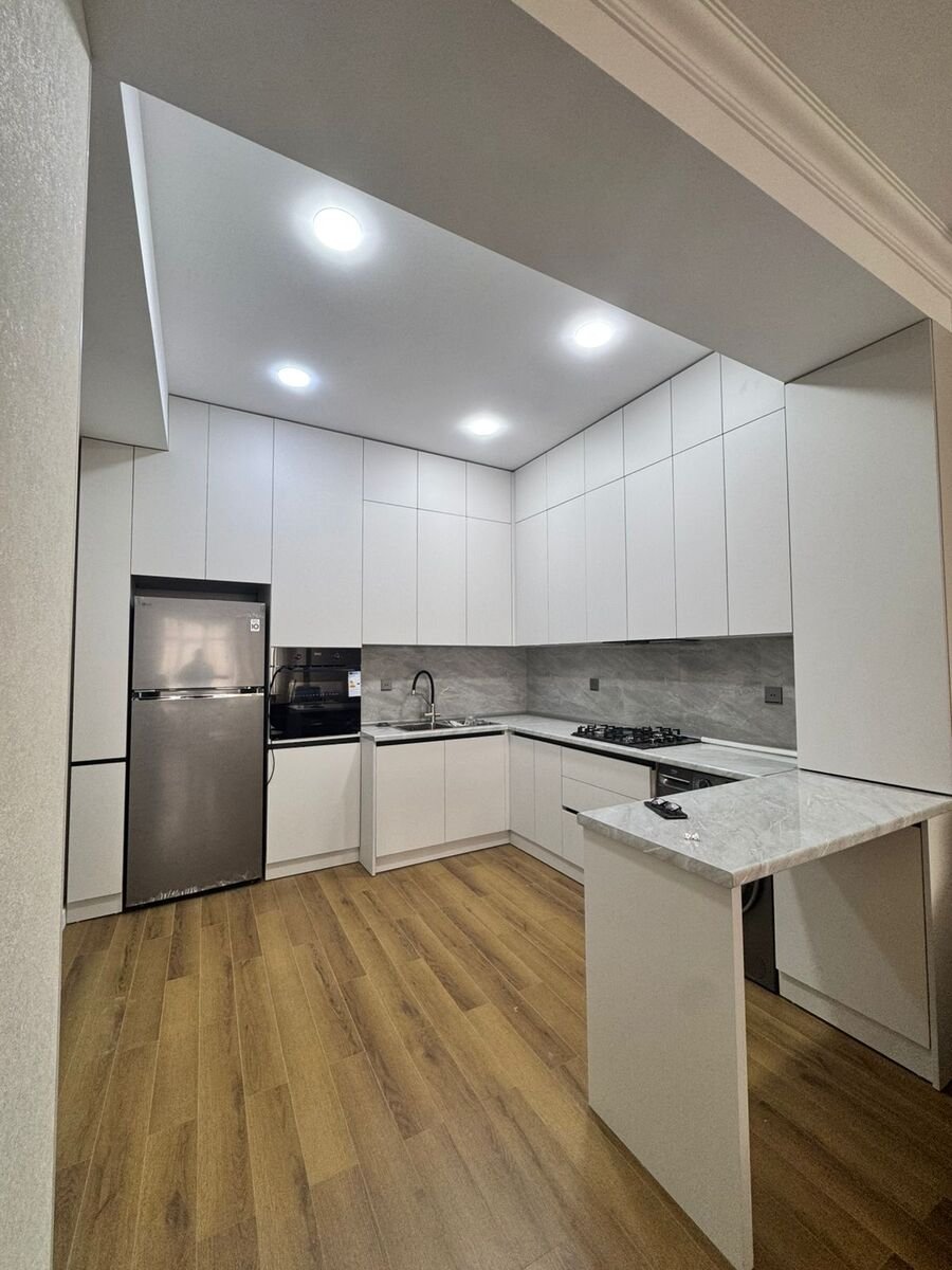 Kirayə verilir 3 otaqlı yeni tikili, 105 m², Nəriman Nərimanov m.-21