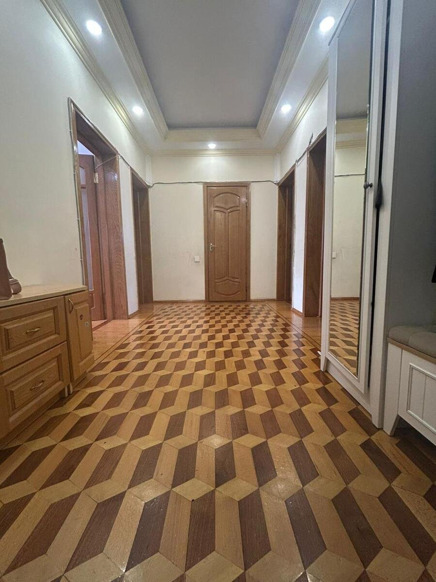 Satılır 3 otaqlı yeni tikili, 100 m², İnşaatçılar m.-1