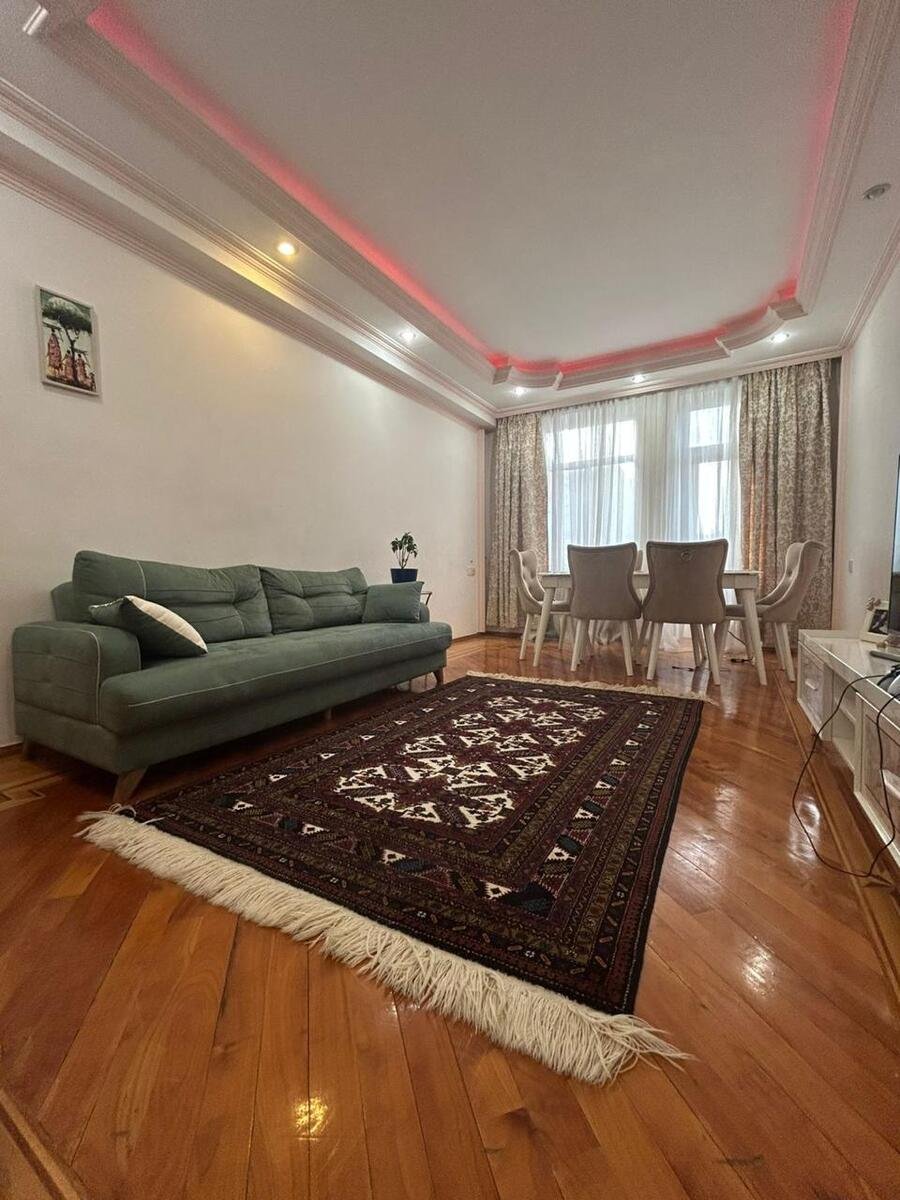 Satılır 3 otaqlı yeni tikili, 100 m², İnşaatçılar m.-6
