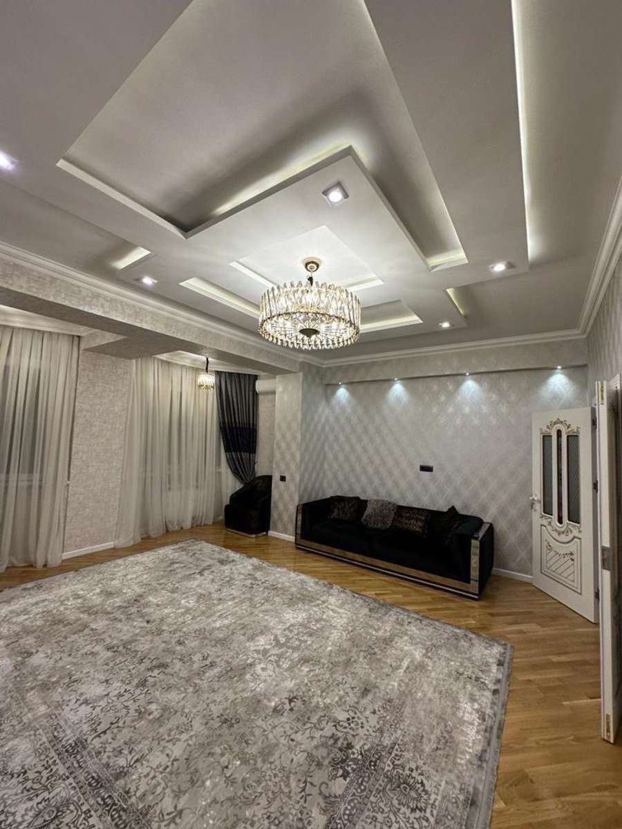 Satılır 3 otaqlı yeni tikili, 125 m², İnşaatçılar m.-2
