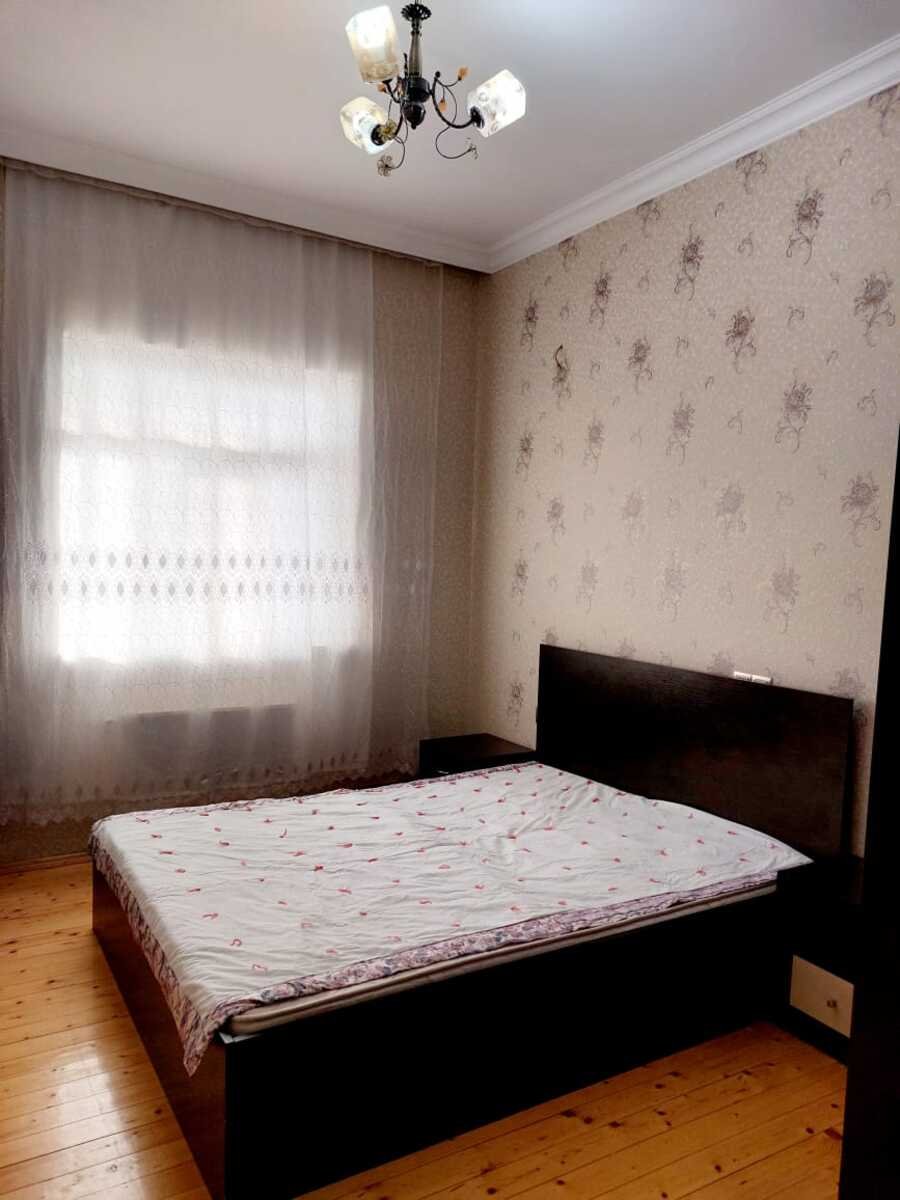 Kirayə verilir 2 otaqlı yeni tikili, 70 m², İnşaatçılar m.-7