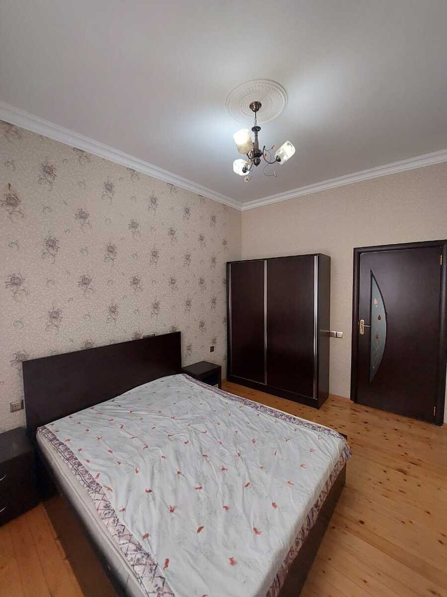 Kirayə verilir 2 otaqlı yeni tikili, 70 m², İnşaatçılar m.-8