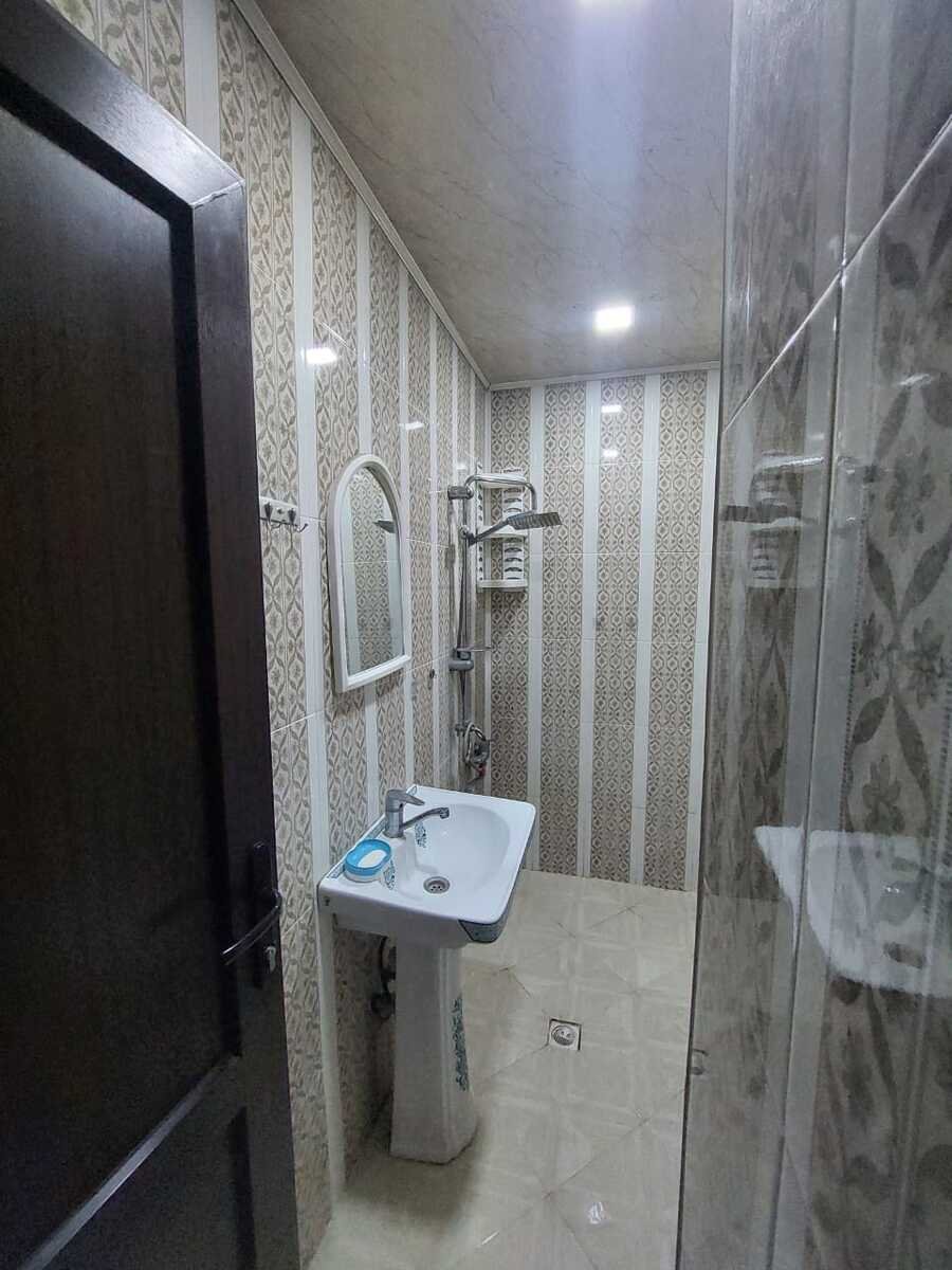 Kirayə verilir 2 otaqlı yeni tikili, 70 m², İnşaatçılar m.-15