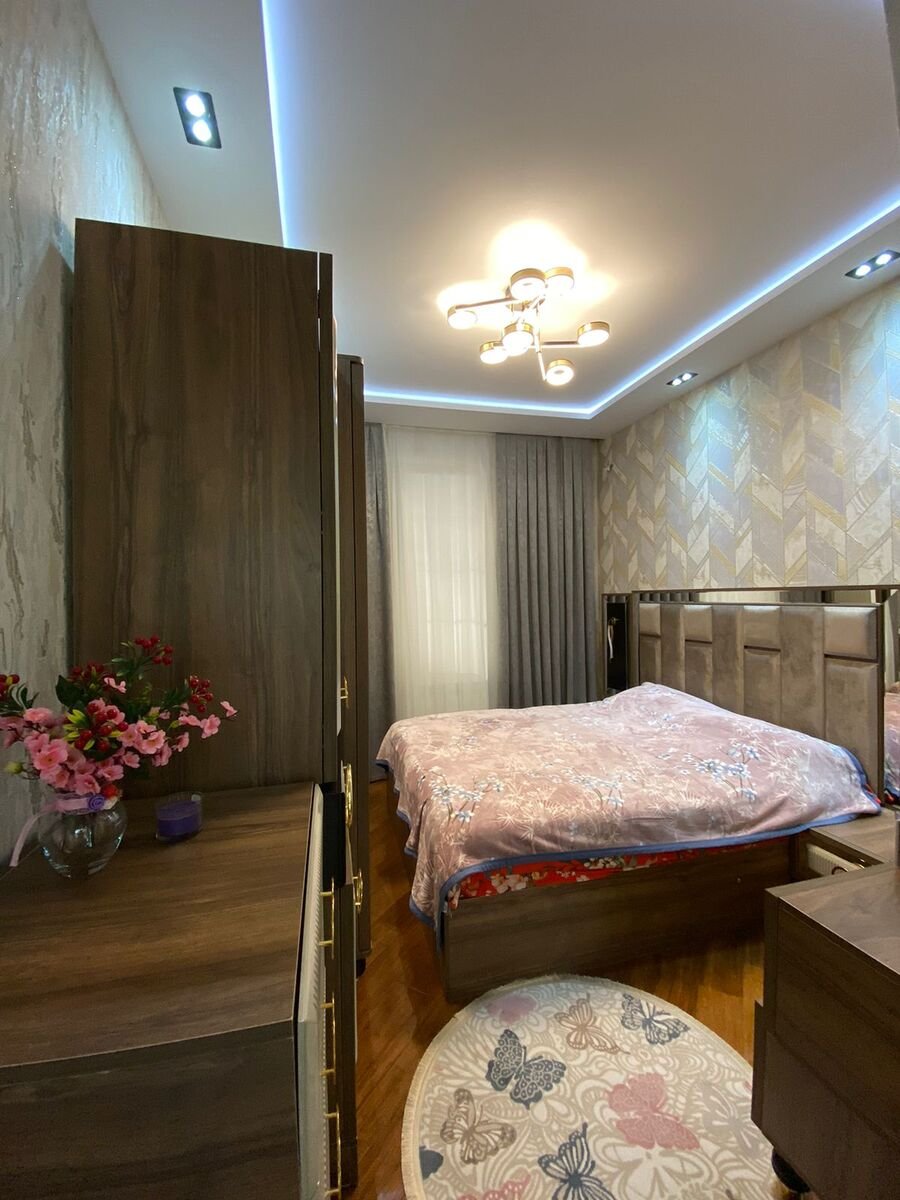 Kirayə verilir 2 otaqlı yeni tikili, 67 m², İnşaatçılar m.-10