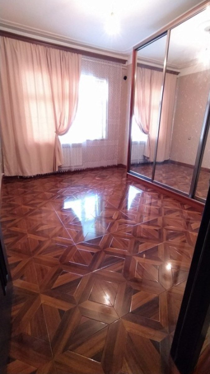 Satılır 2 otaqlı köhnə tikili, 63 m², Köhnə Günəşli-1