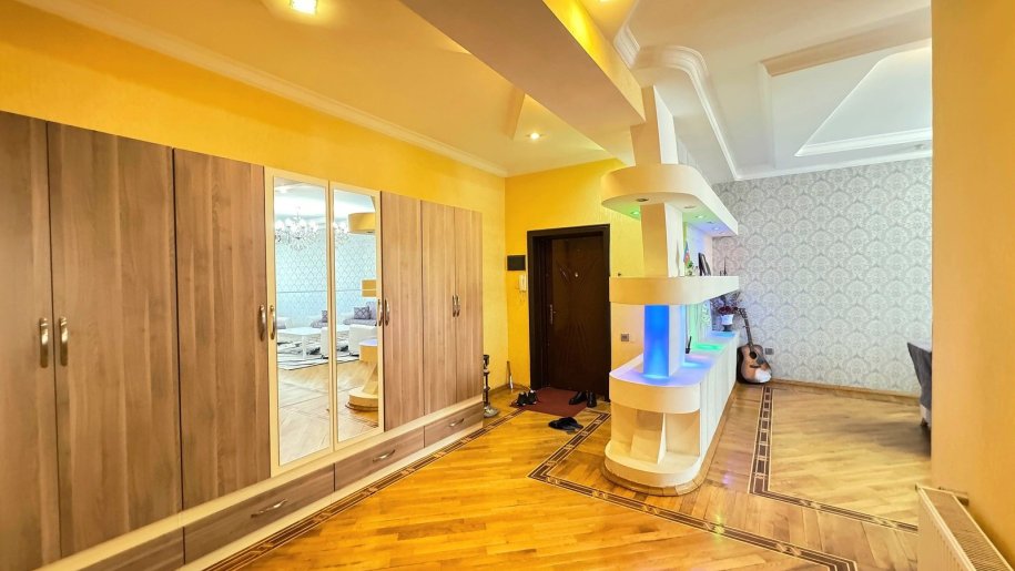 Satılır 3 otaqlı yeni tikili, 115 m², Əhmədli m.-7