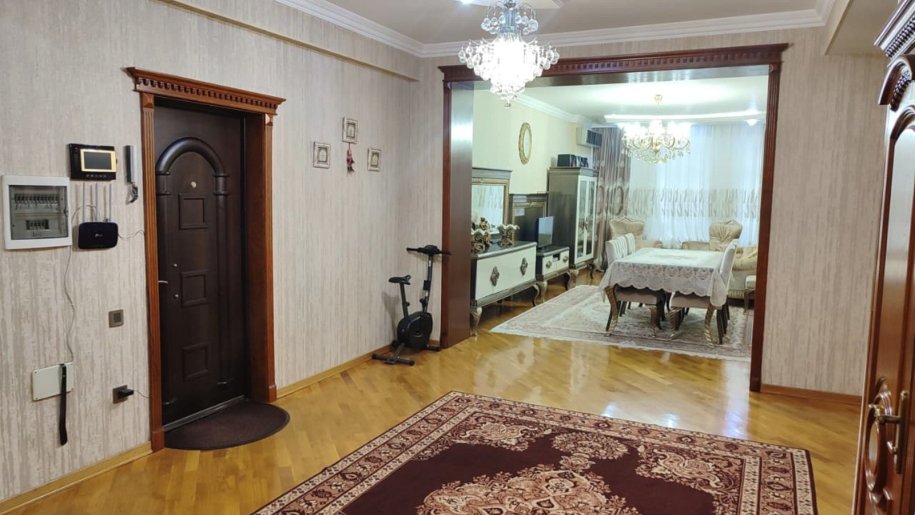 Satılır 3 otaqlı yeni tikili, 125 m², Elmlər Akademiyası m.-8
