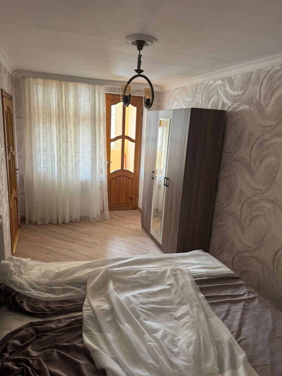 Kirayə verilir 3 otaqlı köhnə tikili, 66 m², Elmlər Akademiyası m.-4