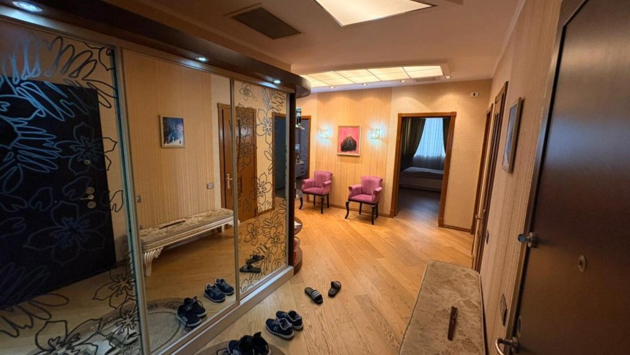 Satılır 4 otaqlı yeni tikili, 170 m², Nəsimi-5