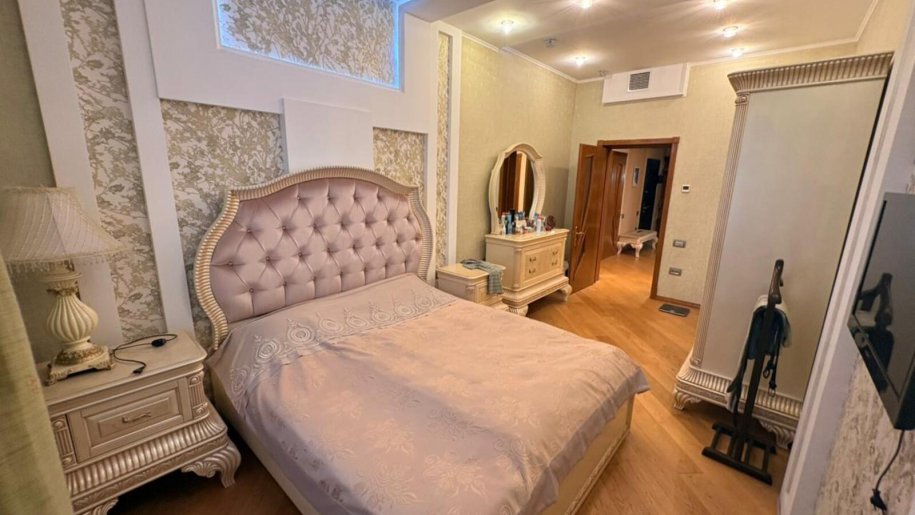 Satılır 4 otaqlı yeni tikili, 170 m², Nəsimi-8