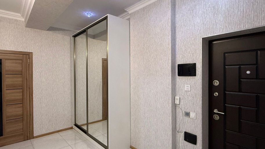 Kirayə verilir 2 otaqlı yeni tikili, 75 m², İnşaatçılar m.-8