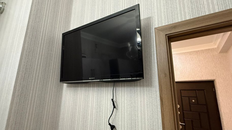 Kirayə verilir 2 otaqlı yeni tikili, 75 m², İnşaatçılar m.-10